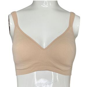 NWOT Carole Hochman size medium seamless wire free bra